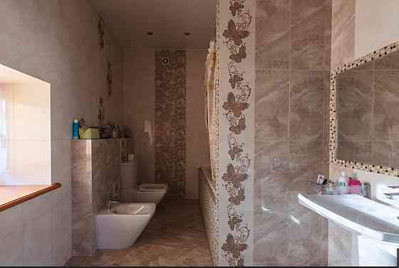 Дом 272 м² на участке 4 сот. на продажу в Красноярске Красноярск