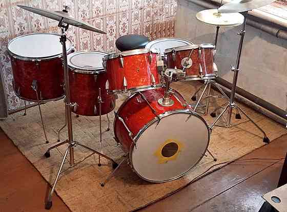 Продам классную барабанную установку ЭПОИМИ Сухой Лог