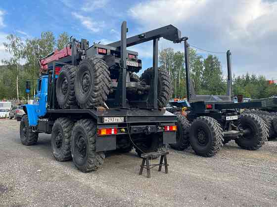 Лесовоз Урал с КМУ Велмаш 10-74 с прицепом роспуском Красноярск