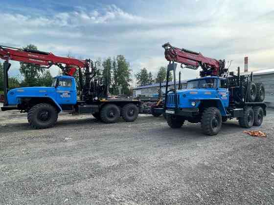 Лесовоз Урал с КМУ Велмаш 10-74 с прицепом роспуском Красноярск