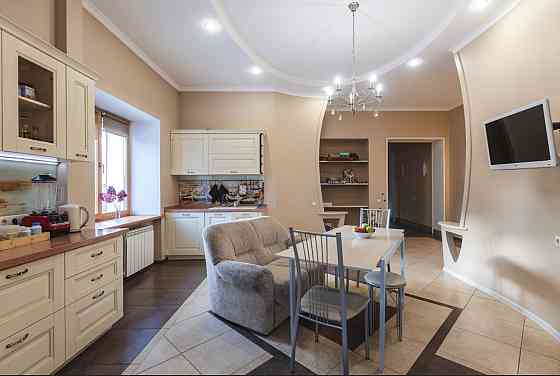 Коттедж 272 м² на участке 4 сот. на продажу в Красноярске Красноярск