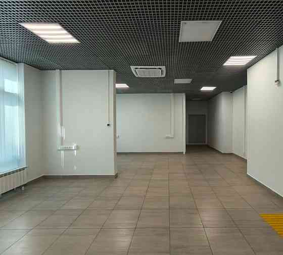 Сдаю торговую пл.100 кв.м на 1-й линии Московского ш Санкт-Петербург