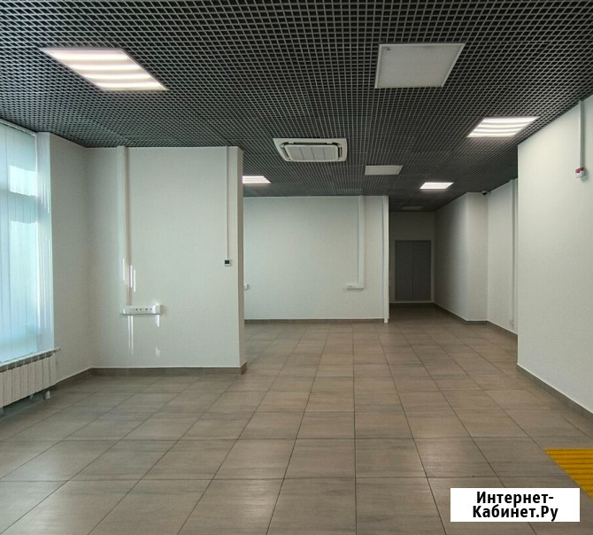 Сдаю торговую пл.100 кв.м на 1-й линии Московского ш Санкт-Петербург - изображение 1