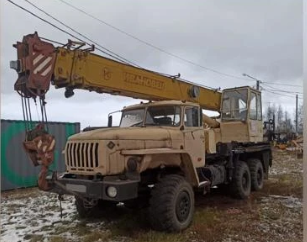 Автокран Ивановец КС-35714 Москва