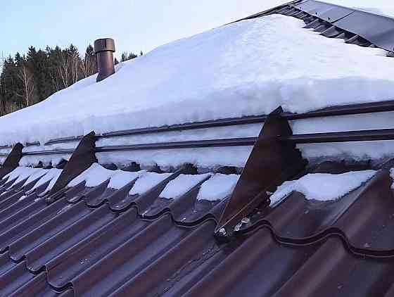 Монтаж снегозадержетелей и кровельных ограждений Новосибирск