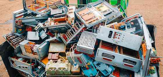 Продать металлолом в порту, принимаем лом дорого Санкт-Петербург